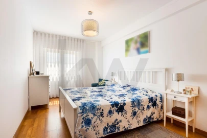 Apartamento T3 para Venda em Sacavém e Prior Velho