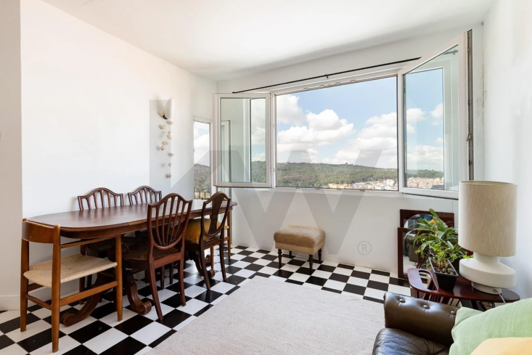 Apartamento T3 para Venda em Campolide Foto 9