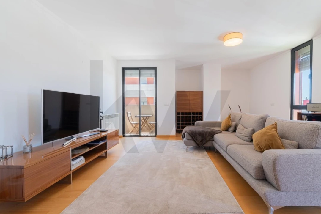 Apartamento T2 para Venda em Algés, Linda-A-Velha e Cruz Quebrada-Dafundo Foto 6