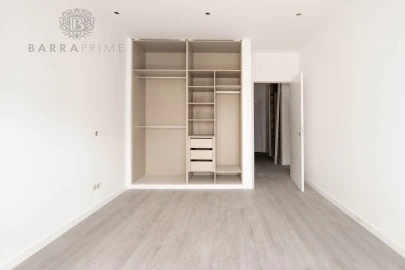 Apartamento T2 para Venda em Loule (São Clemente)