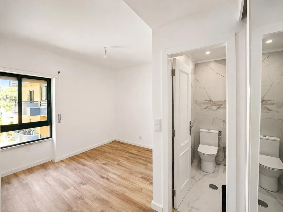 Apartamento T3 para Venda em Laranjeiro e Feijó Foto 12