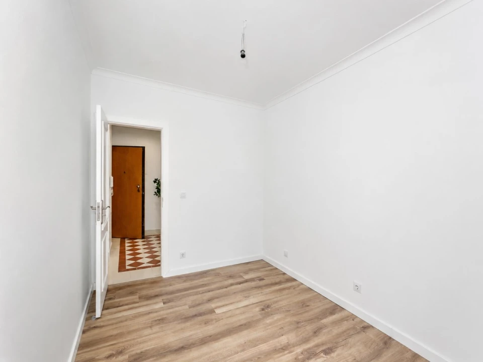 Apartamento T3 para Venda em Laranjeiro e Feijó Foto 8
