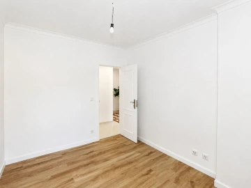 Apartamento T3 para Venda em Laranjeiro e Feijó
