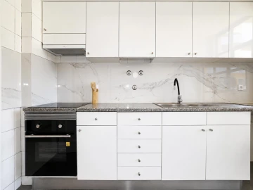 Apartamento T3 para Venda em Laranjeiro e Feijó