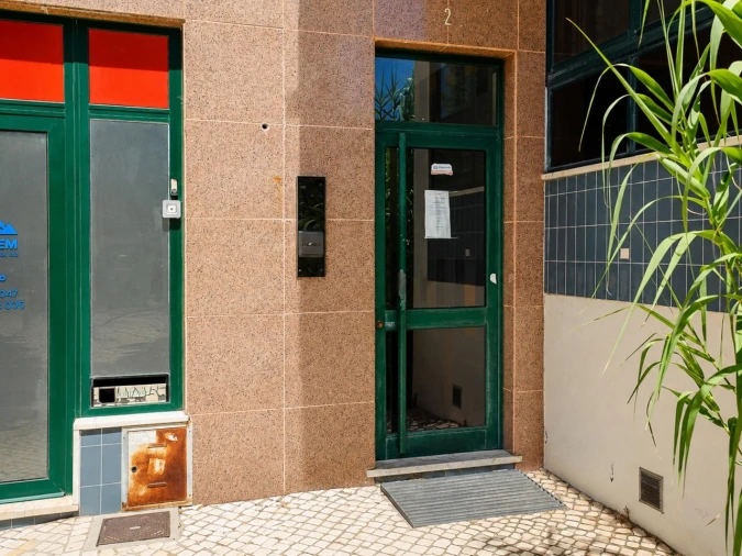 Apartamento T3 para Venda em Laranjeiro e Feijó Foto 23