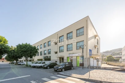 Apartamento T2 para Venda em Arcos de Valdevez (São Paio) e Giela