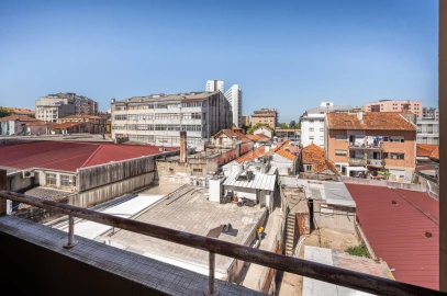 Apartamento T1 para Venda em Mafamude e Vilar do Paraíso