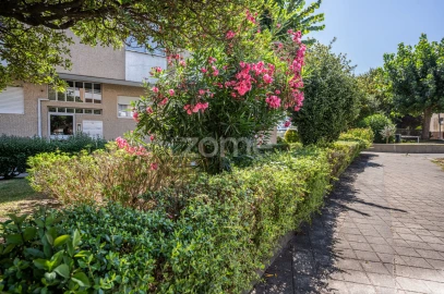 Apartamento T1 para Venda em Mafamude e Vilar do Paraíso