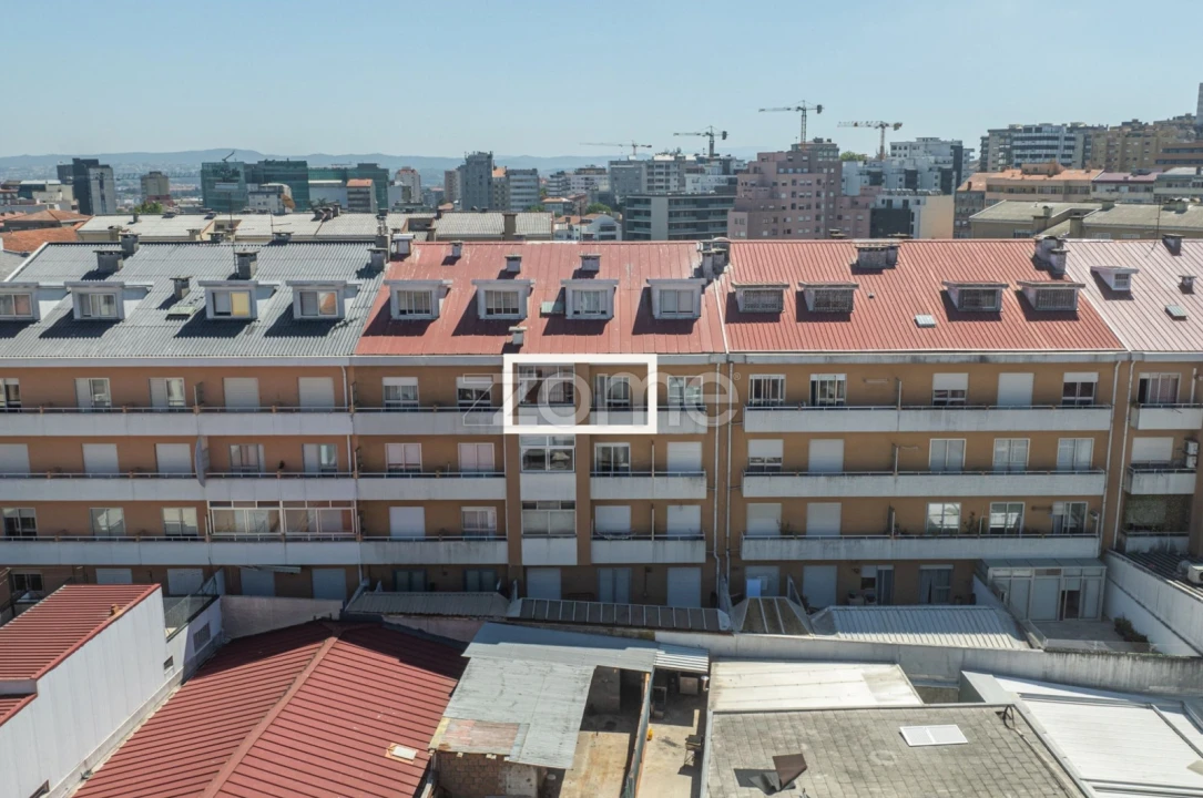 Apartamento T1 para Venda em Mafamude e Vilar do Paraíso Foto 21