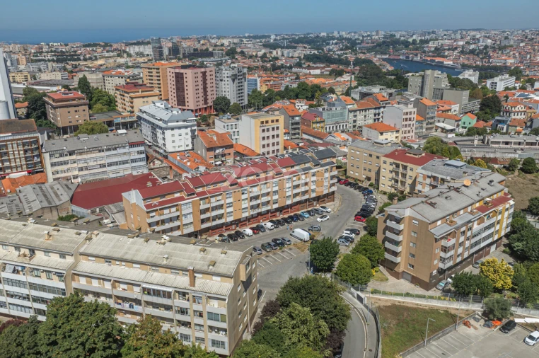 Apartamento T1 para Venda em Mafamude e Vilar do Paraíso Foto 30