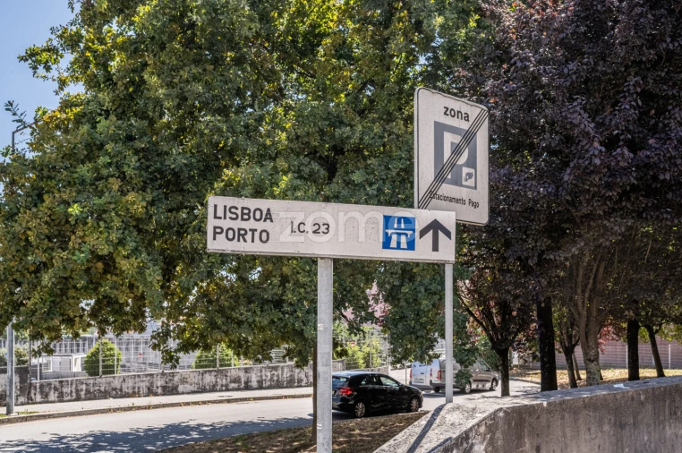 Apartamento T1 para Venda em Mafamude e Vilar do Paraíso Foto 24