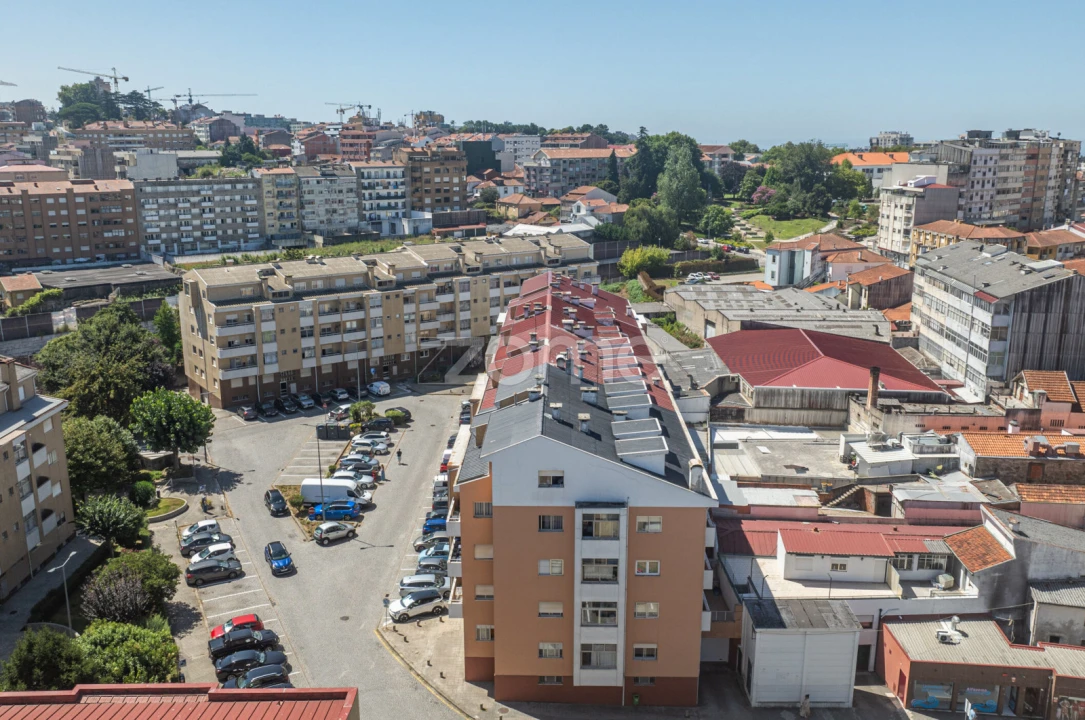Apartamento T1 para Venda em Mafamude e Vilar do Paraíso Foto 31