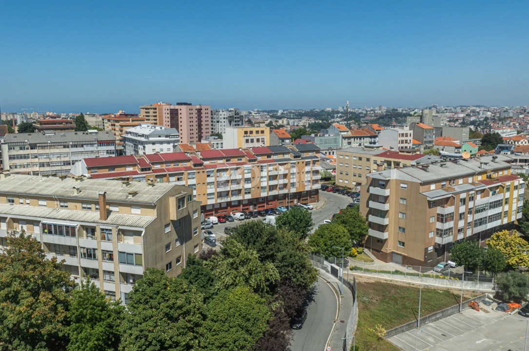 Apartamento T1 para Venda em Mafamude e Vilar do Paraíso Foto 26