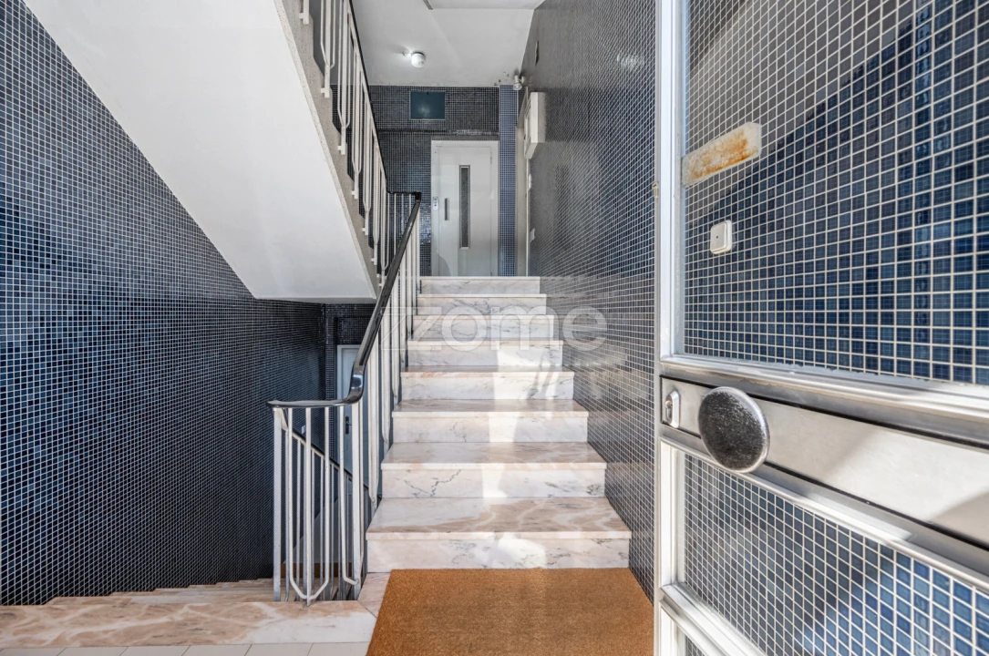 Apartamento T1 para Venda em Mafamude e Vilar do Paraíso Foto 18