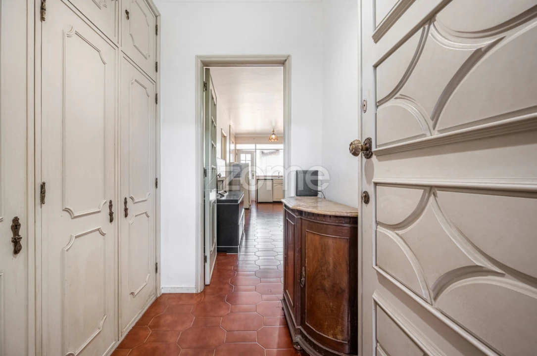 Apartamento T1 para Venda em Mafamude e Vilar do Paraíso Foto 4