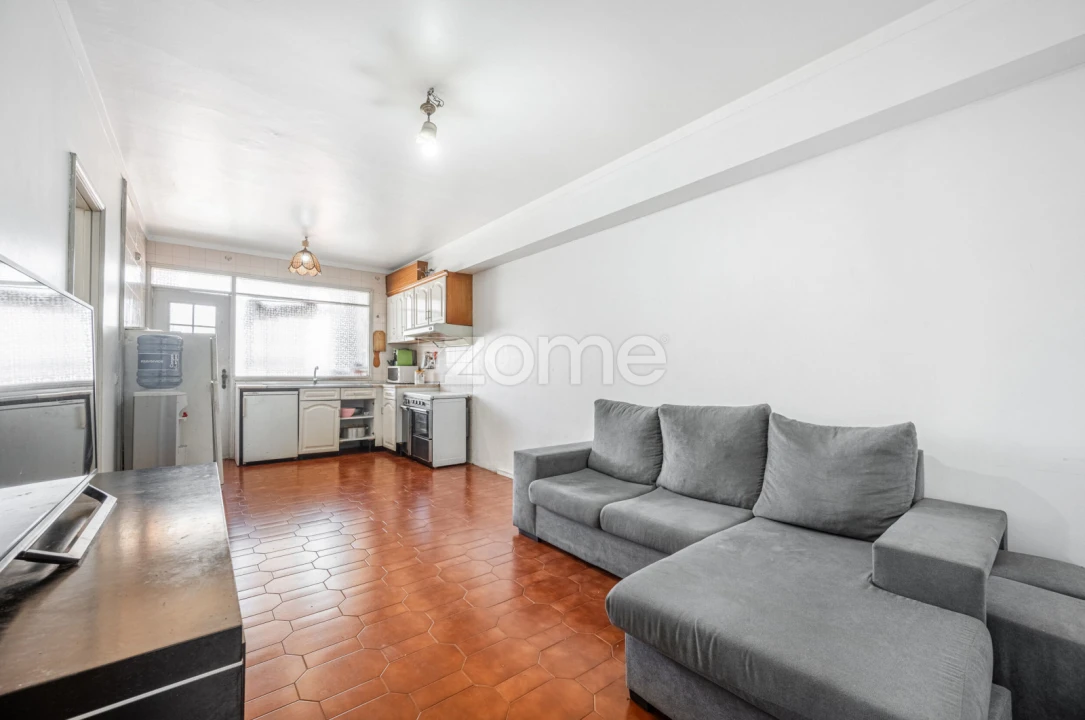 Apartamento T1 para Venda em Mafamude e Vilar do Paraíso Foto 5