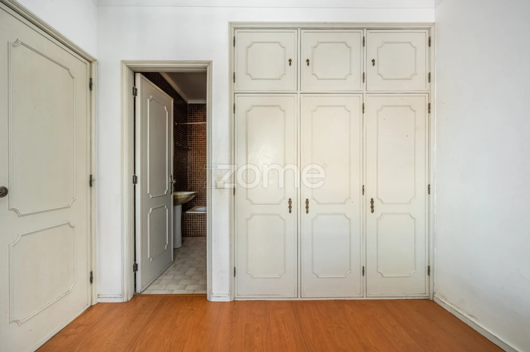 Apartamento T1 para Venda em Mafamude e Vilar do Paraíso Foto 14