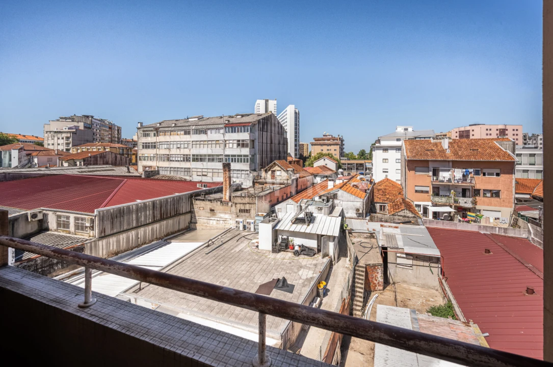 Apartamento T1 para Venda em Mafamude e Vilar do Paraíso Foto 16
