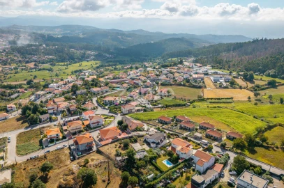 Moradia T4 para Venda em Espinho