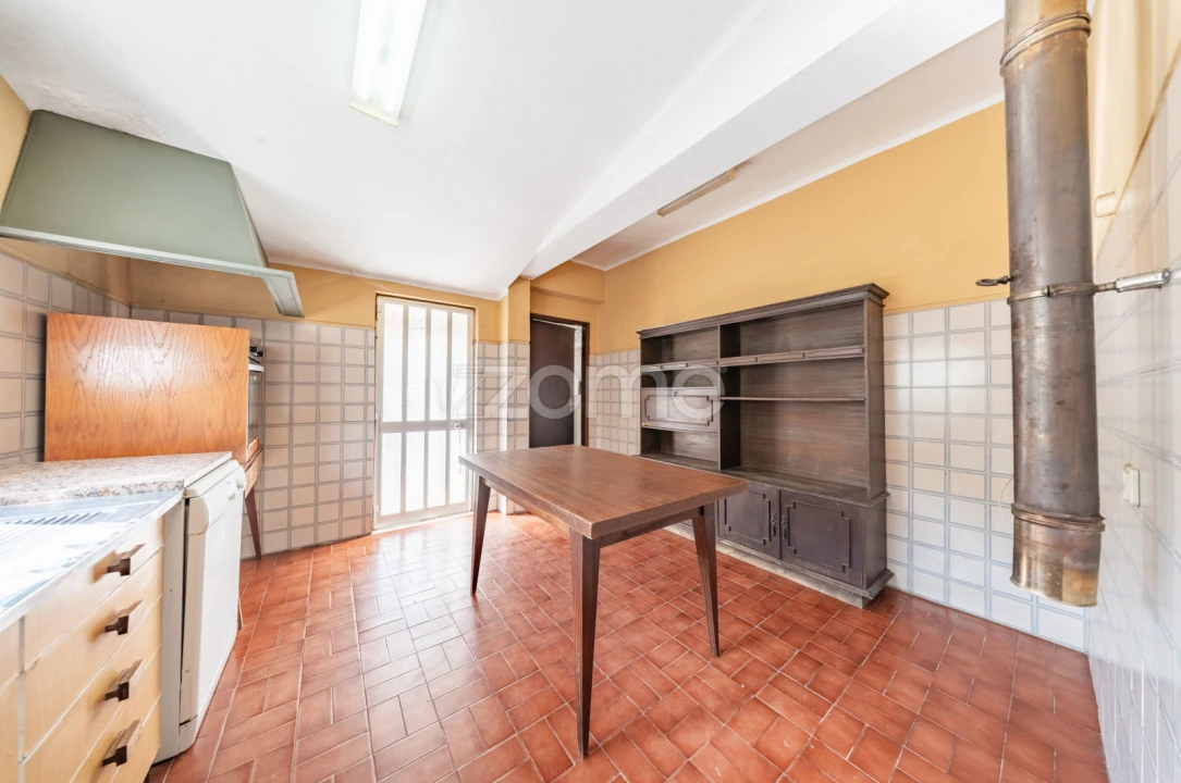Moradia T4 para Venda em Espinho Foto 12