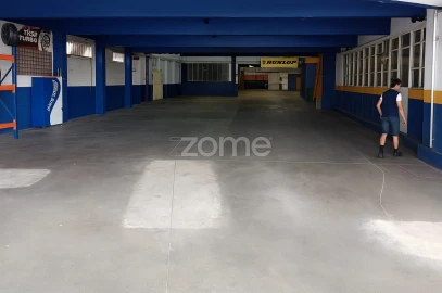 Terreno Comércio / Armazém para Venda em Rio Tinto
