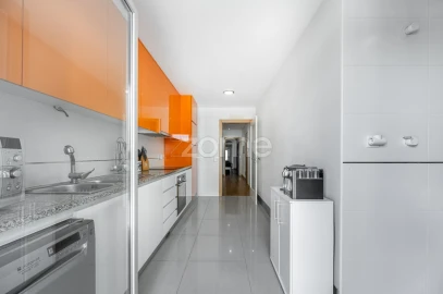 Apartamento T4 para Venda em Santa Maria Maior e Monserrate e Meadela