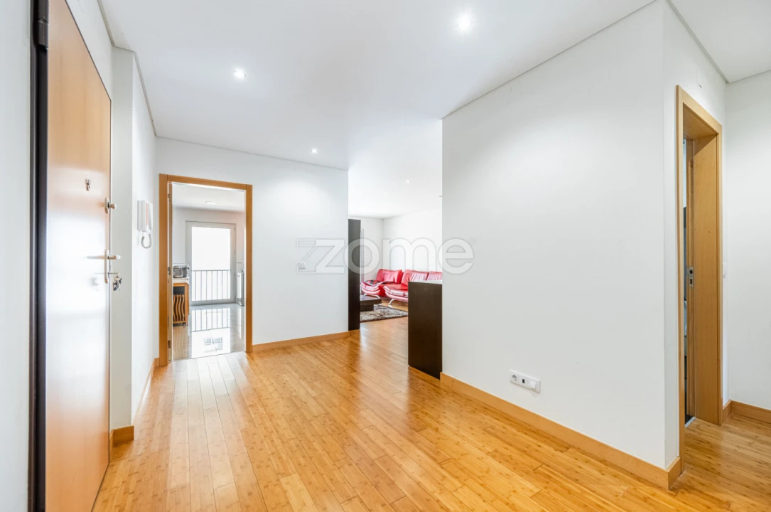 Apartamento T4 para Venda em Santa Maria Maior e Monserrate e Meadela Foto 1