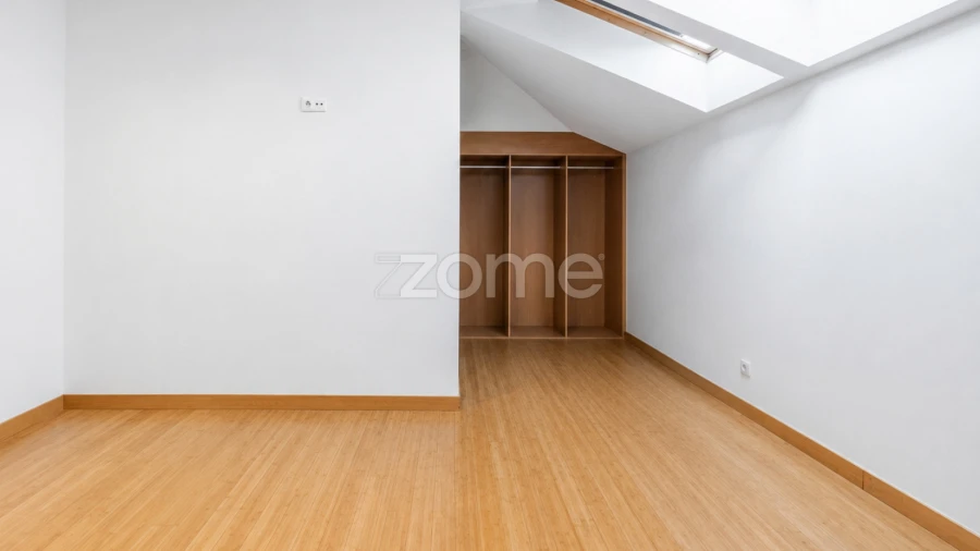 Apartamento T4 para Venda em Santa Maria Maior e Monserrate e Meadela