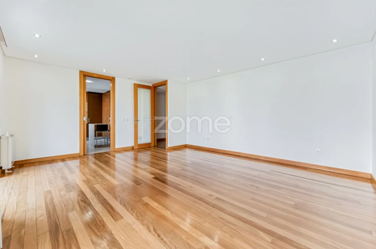 Apartamento T3 para Venda em São João da Madeira Foto 12