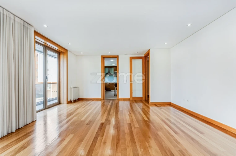 Apartamento T3 para Venda em São João da Madeira Foto 6