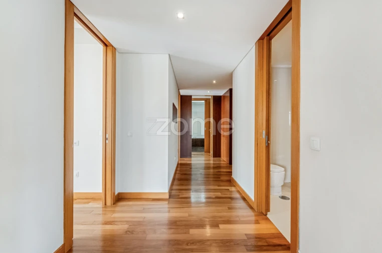 Apartamento T3 para Venda em São João da Madeira Foto 21