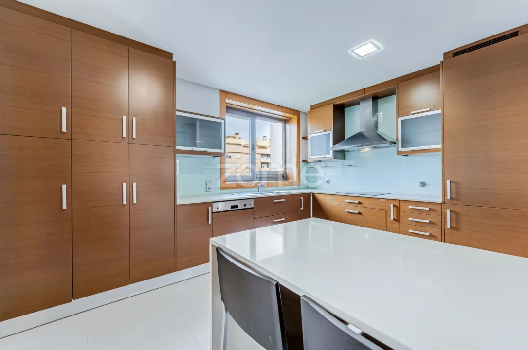 Apartamento T3 para Venda em São João da Madeira Foto 15