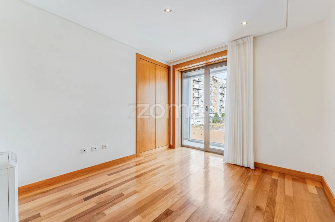 Apartamento T3 para Venda em São João da Madeira Foto 26