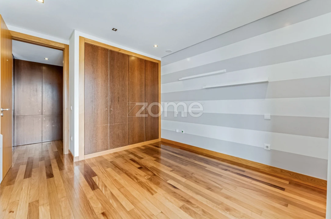 Apartamento T3 para Venda em São João da Madeira Foto 32