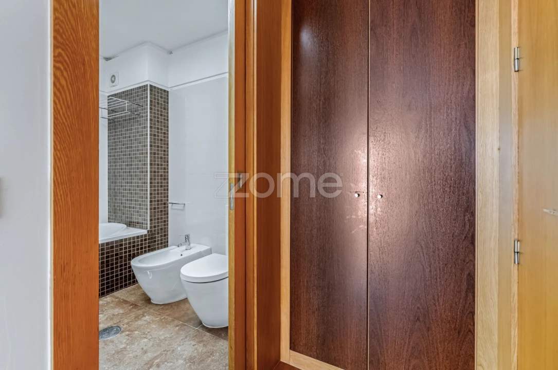Apartamento T3 para Venda em São João da Madeira Foto 37