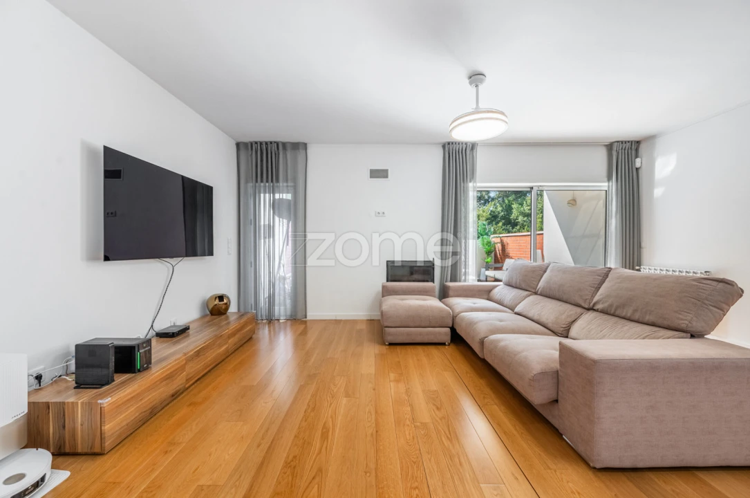 Moradia T5 para Venda em São Pedro Fins Foto 3