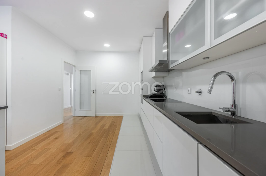 Moradia T5 para Venda em São Pedro Fins Foto 14