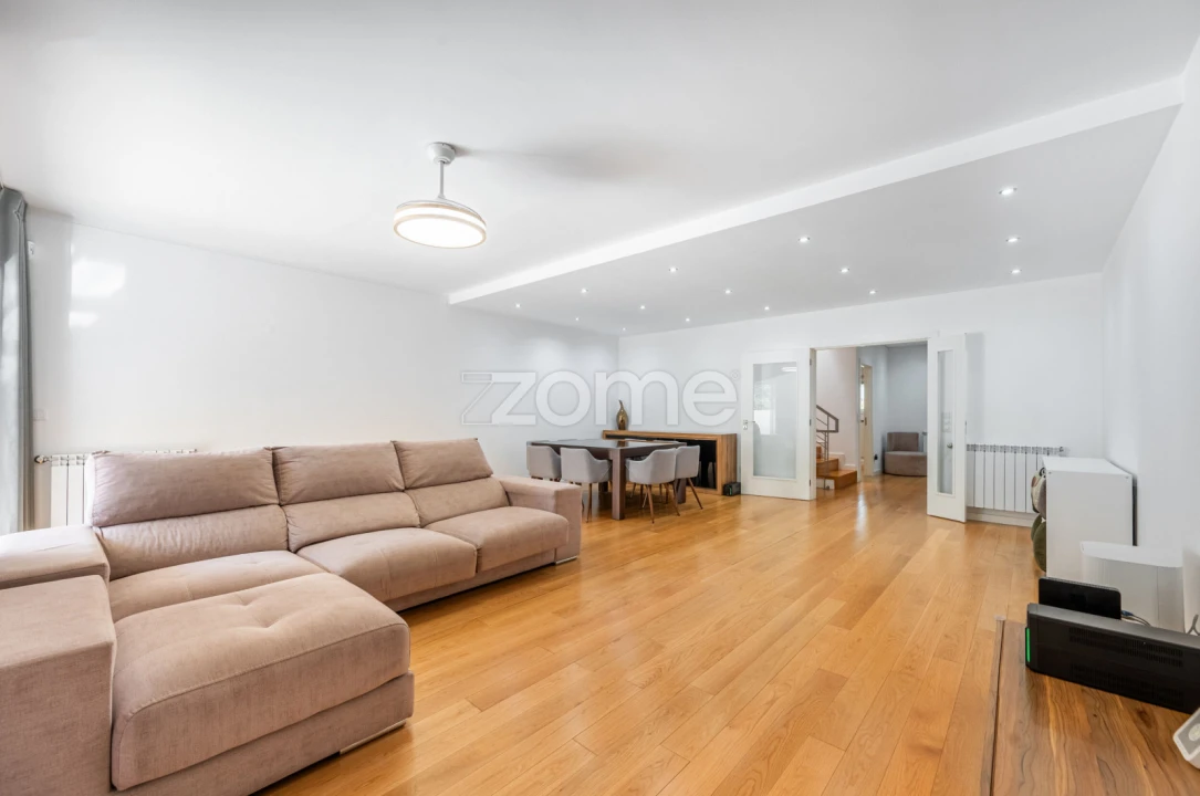 Moradia T5 para Venda em São Pedro Fins Foto 18