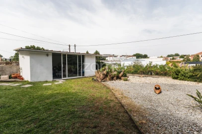 Moradia T2 para Venda em Santo Tirso, Couto (Santa Cristina e São Miguel) e Burgães