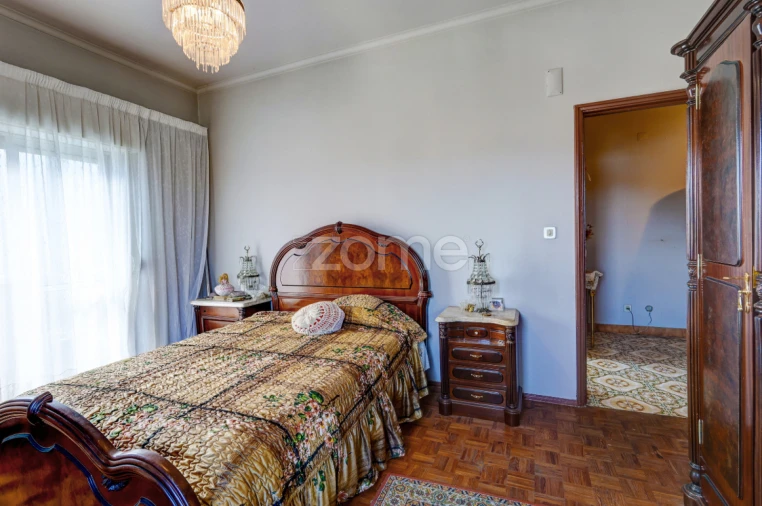 Apartamento T3 para Venda em Porto Salvo Foto 12