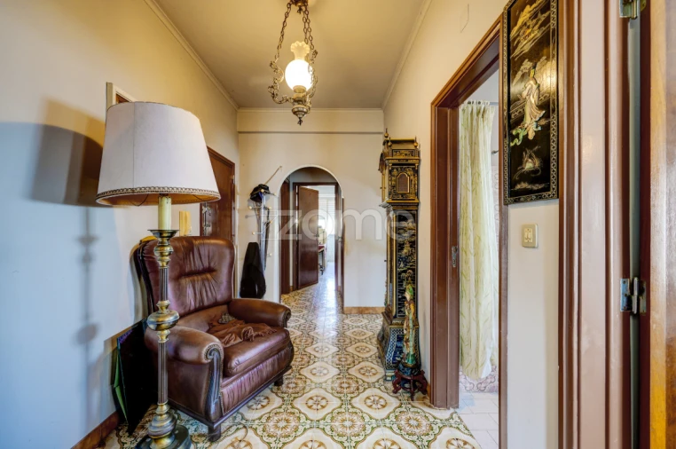 Apartamento T3 para Venda em Porto Salvo Foto 4