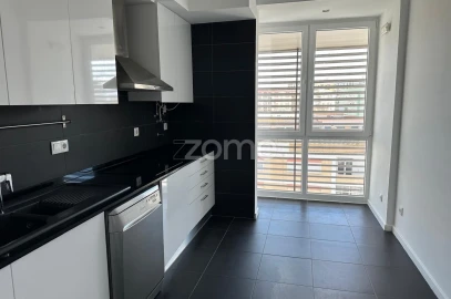 Apartamento T3 para Venda em União das Freguesias de Setúbal