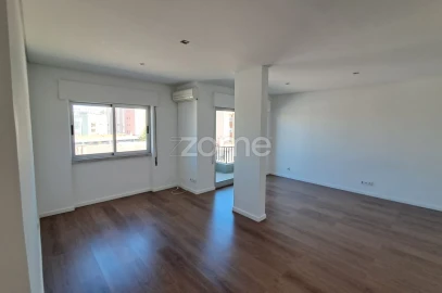 Apartamento T3 para Venda em União das Freguesias de Setúbal