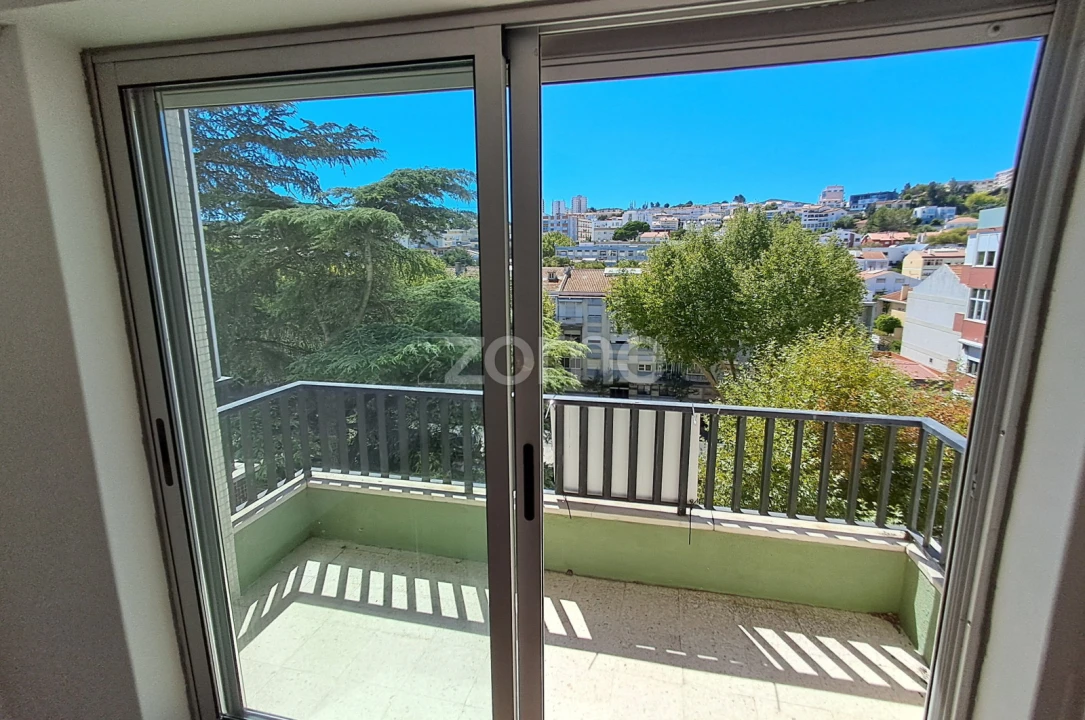 Apartamento T3 para Venda em União das Freguesias de Setúbal Foto 14
