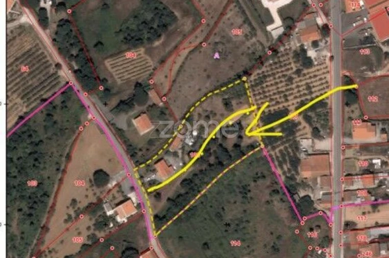 Terreno para Venda em Usseira Foto 2