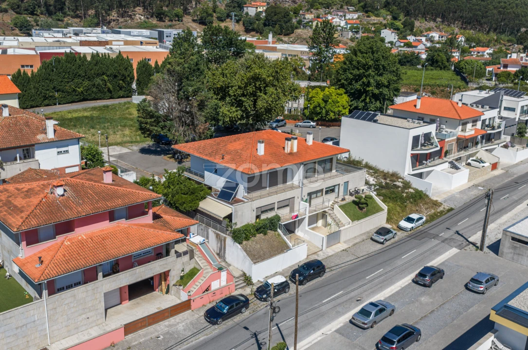 Moradia T4 para Venda em Santa Maria Maior e Monserrate e Meadela Foto 32