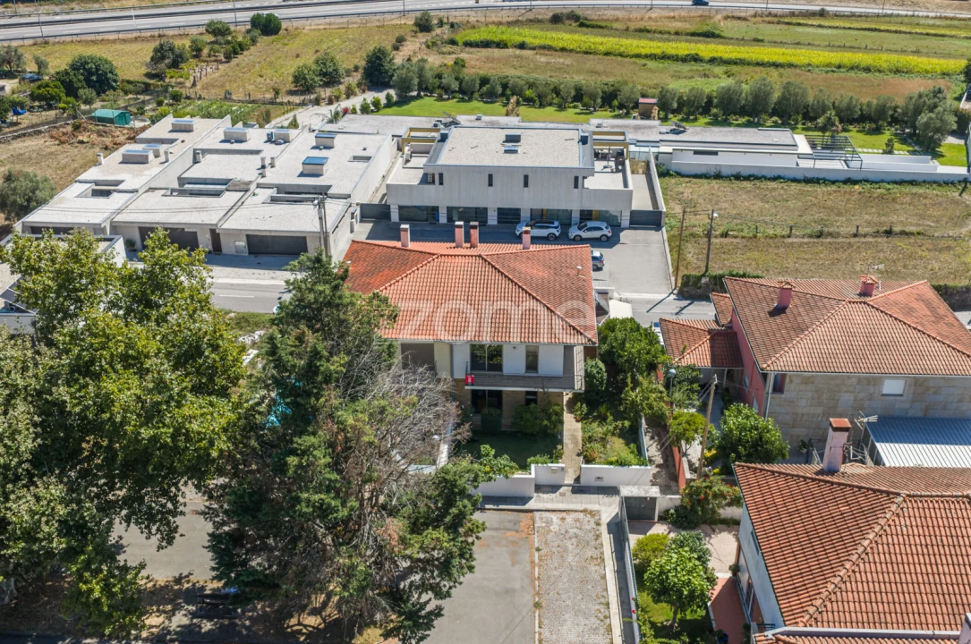 Moradia T4 para Venda em Santa Maria Maior e Monserrate e Meadela Foto 36