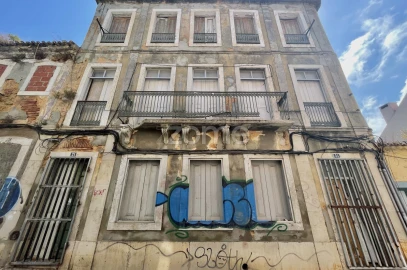 Prédio para Venda em Almada, Cova da Piedade, Pragal e Cacilhas