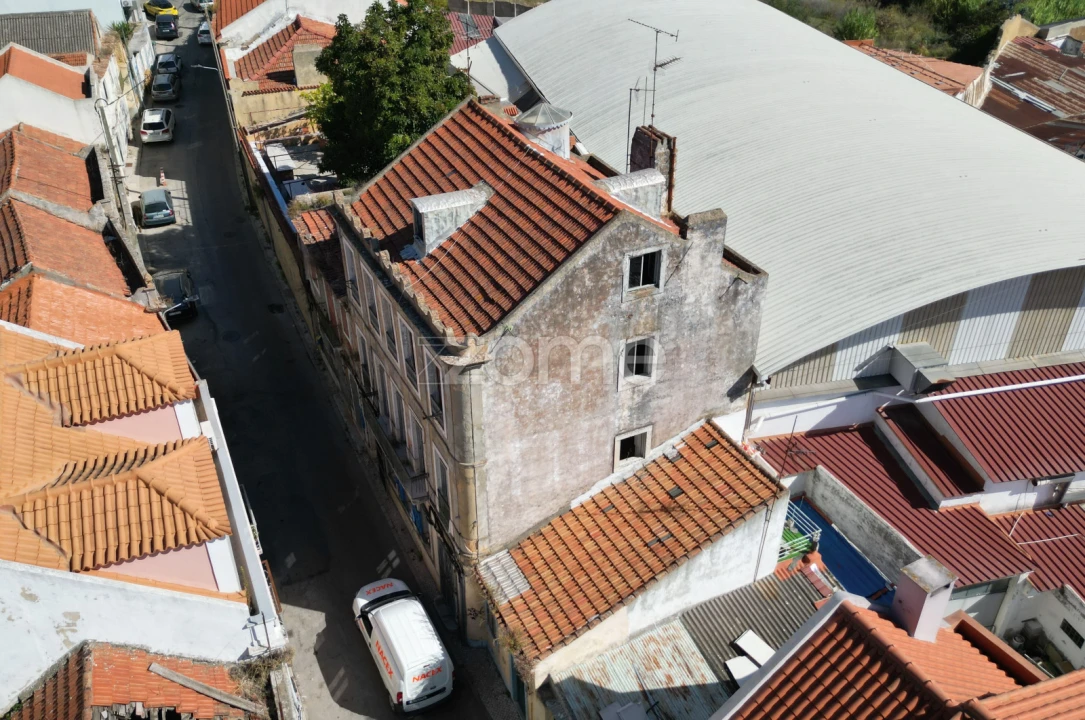 Prédio para Venda em Almada, Cova da Piedade, Pragal e Cacilhas Foto 2