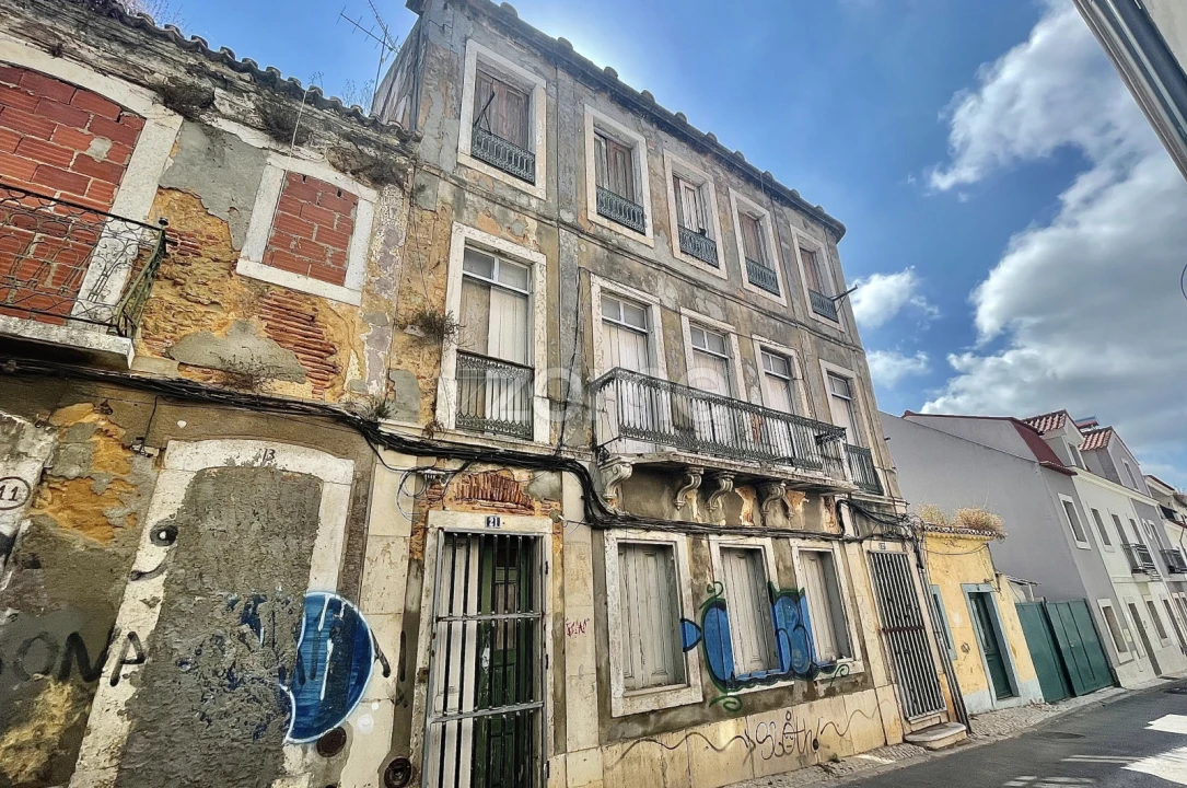 Prédio para Venda em Almada, Cova da Piedade, Pragal e Cacilhas Foto 3